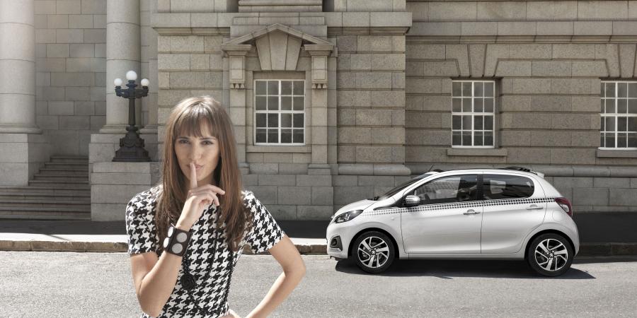 Peugeot 108 5-Door 2014 года  (фото 12 из 33)